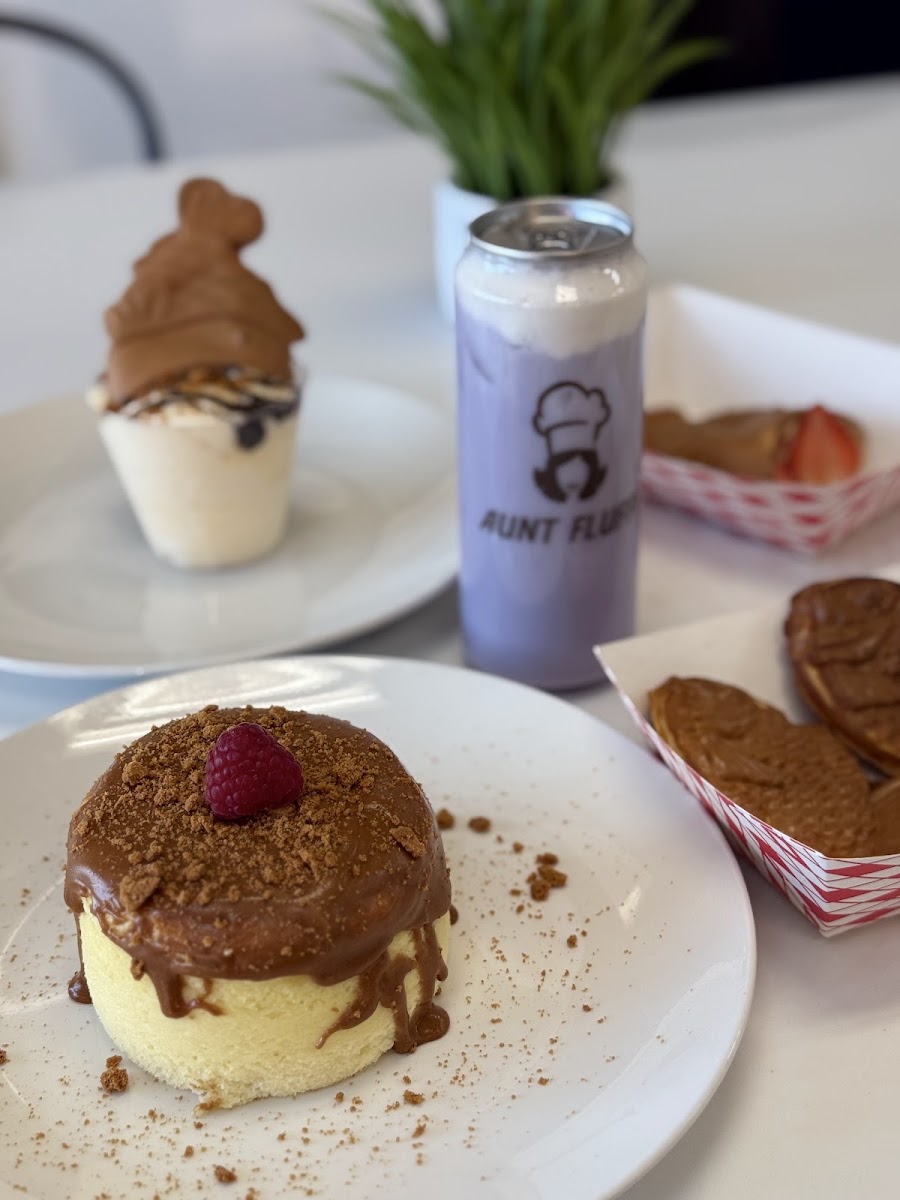 Aunt Fluffy Photos 2